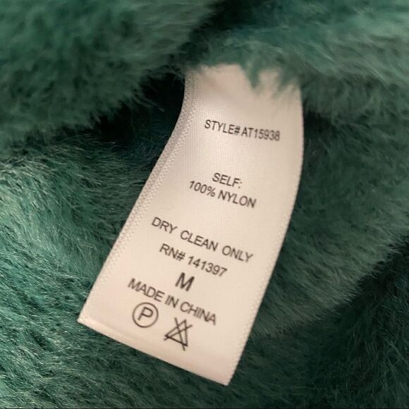 ASTR the Label Fuzzy Sweater new - Picture 11 of 16